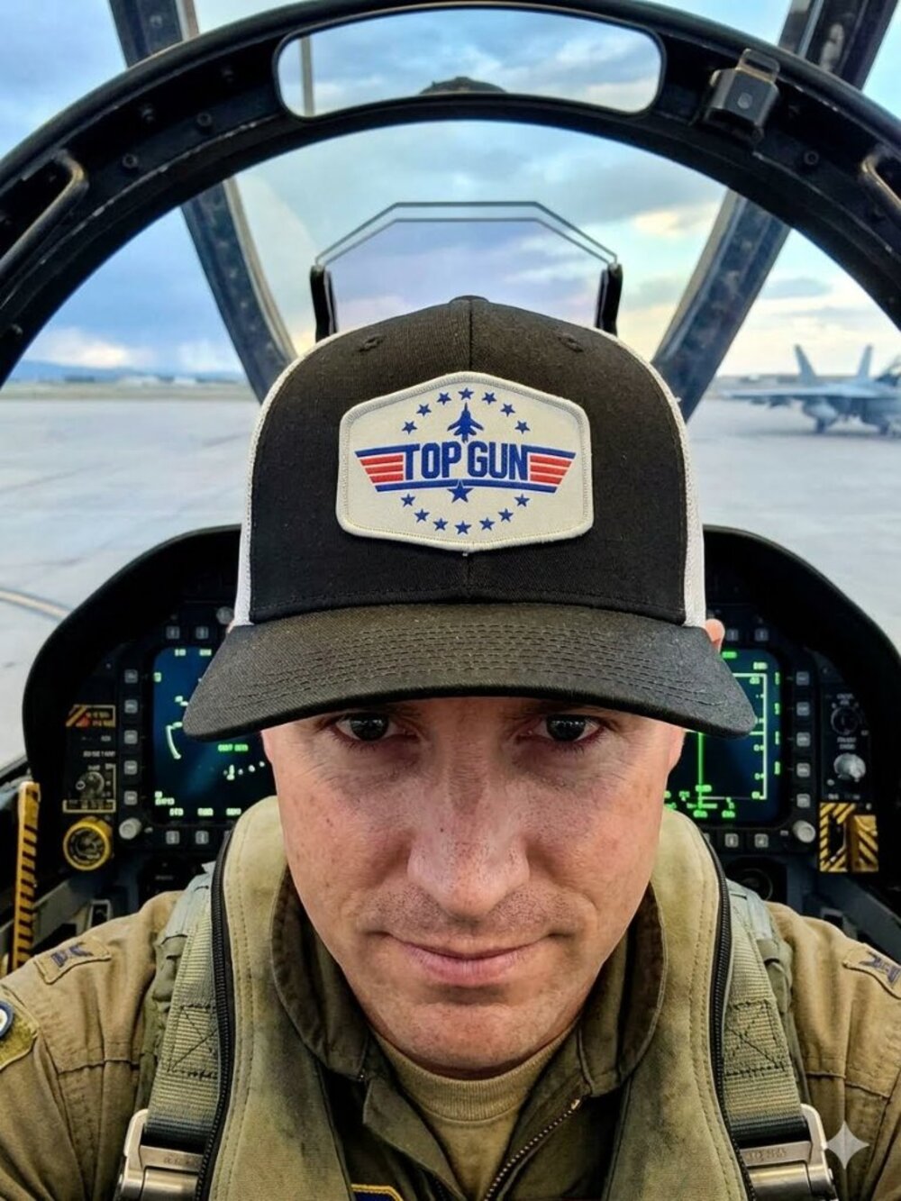 TOP GUN Patched Black/White Low Profile Mesh Snapback Trucker Hat